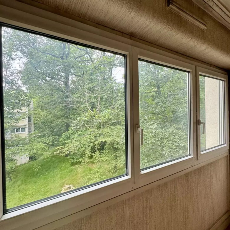 Vue extérieur depuis la chambre de l'appartement à vendre à Le Plessis-Robinson