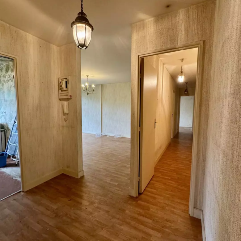 Entrée de l'appartement à vendre à Le Plessis-Robinson