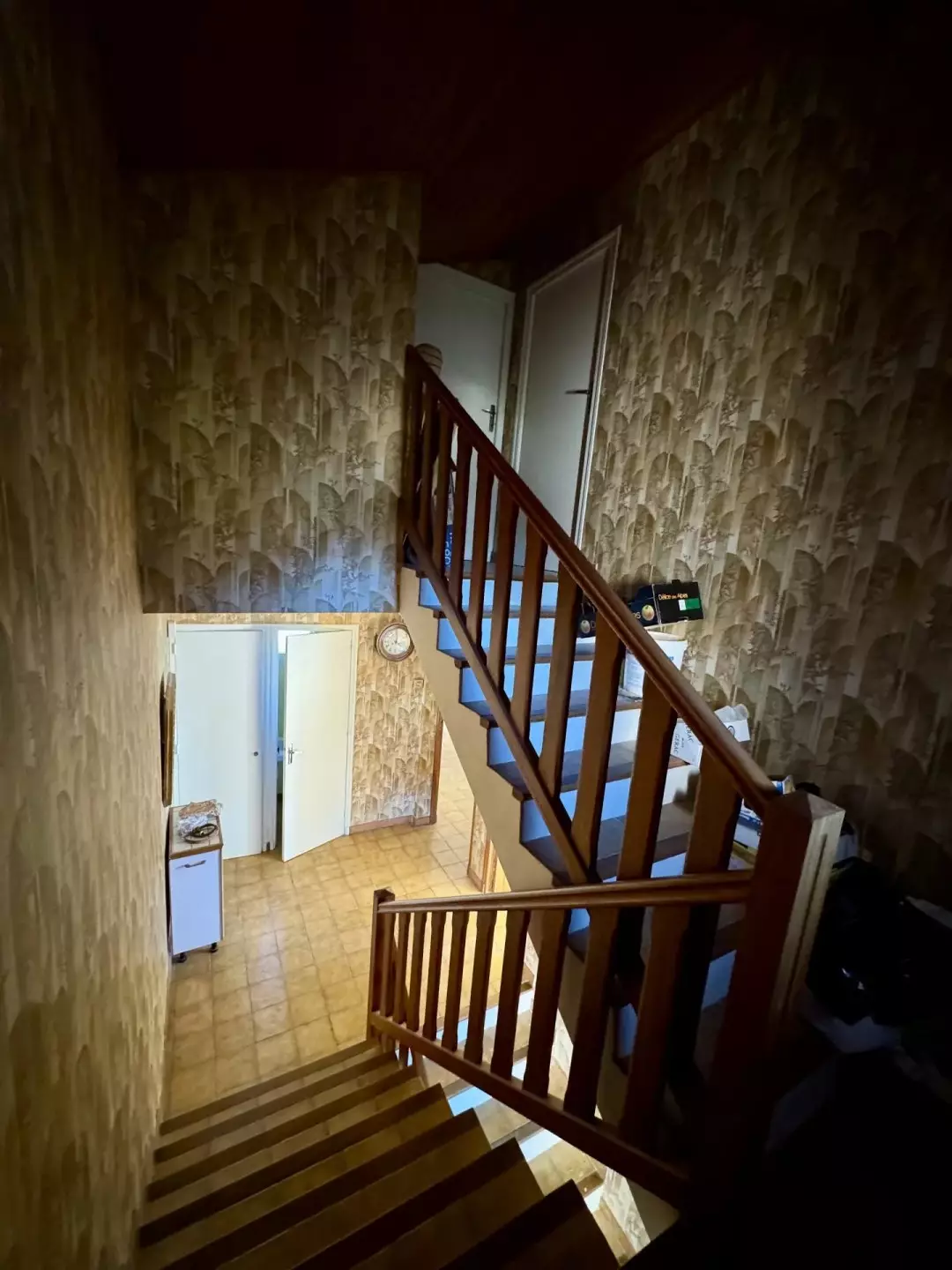 Vue 2 de l'escalier de la maison à vendre à Digne-les-Bains
