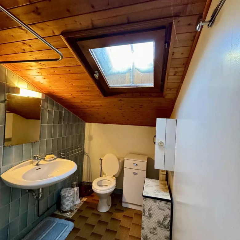 Salle de bains 2 de la maison à vendre à Digne-les-Bains