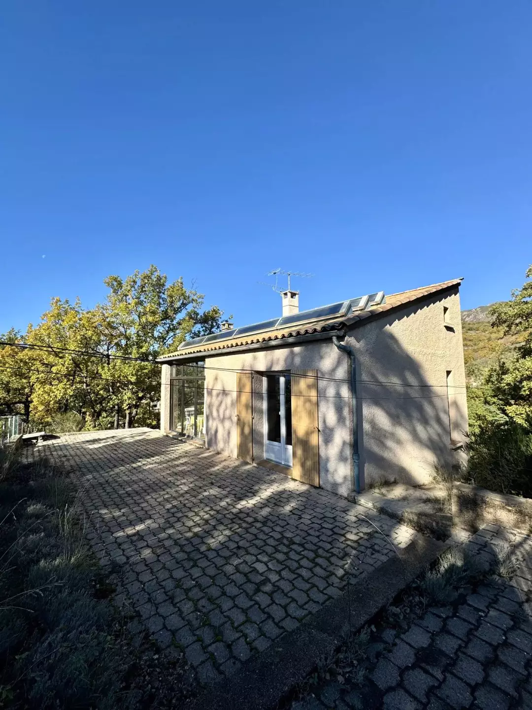 Vue extérieur du dernier étage de la maison à vendre à Digne-les-Bains