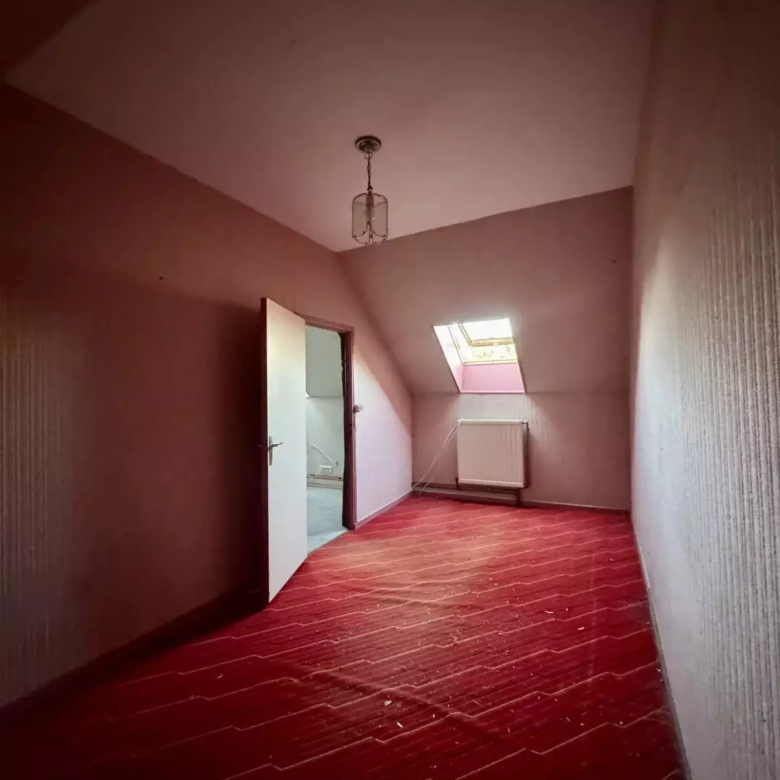 Chambre 2 de la maison à vendre à Neuilly-le-Bisson
