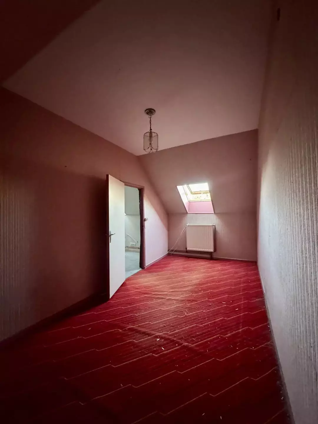 Chambre 2 de la maison à vendre à Neuilly-le-Bisson