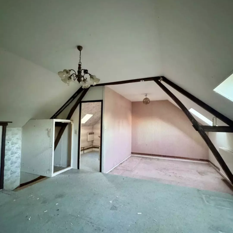 Chambre 3 de la maison à vendre à Neuilly-le-Bisson