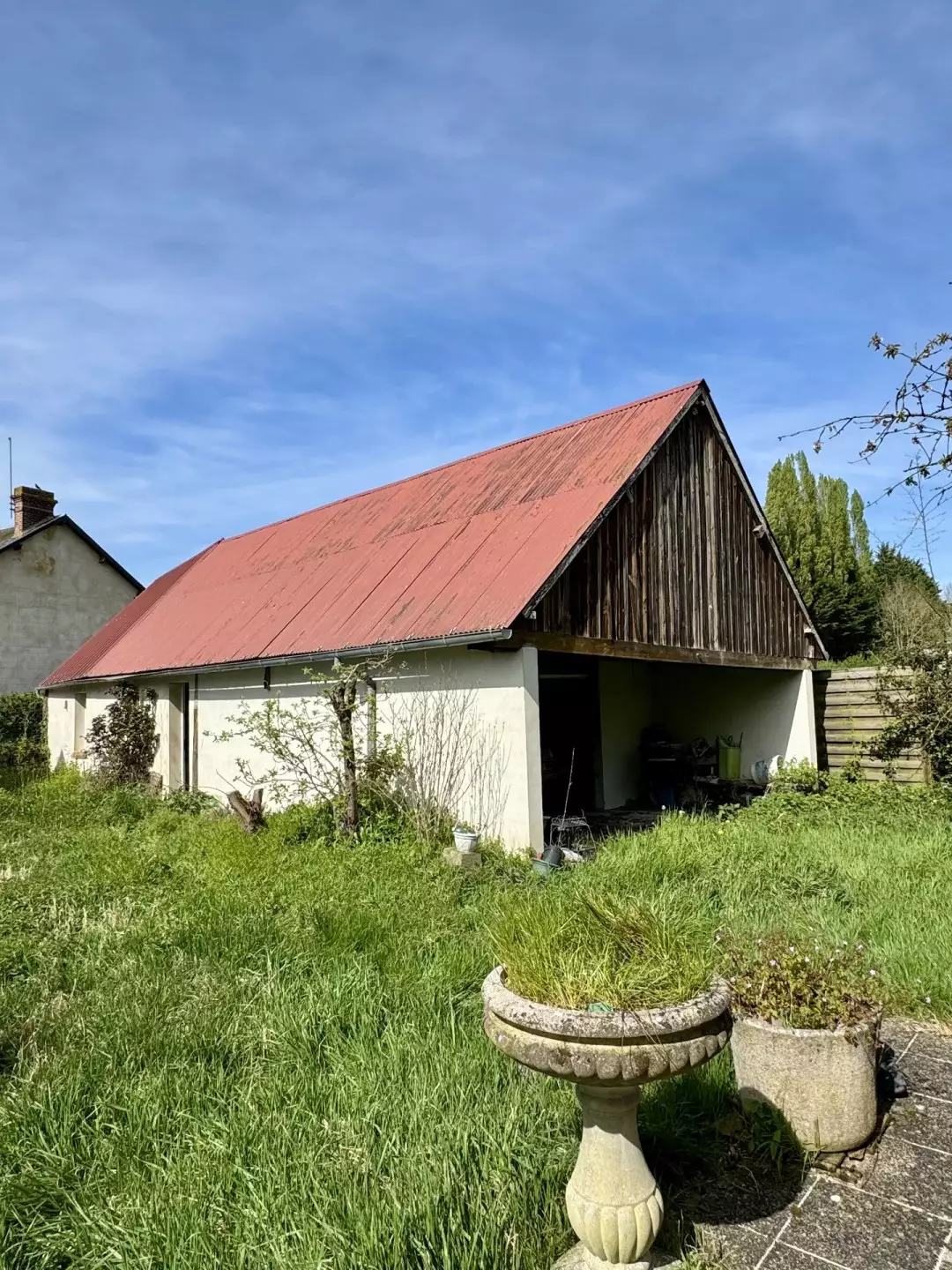 Remise attenante de la maison à vendre à Neuilly-le-Bisson
