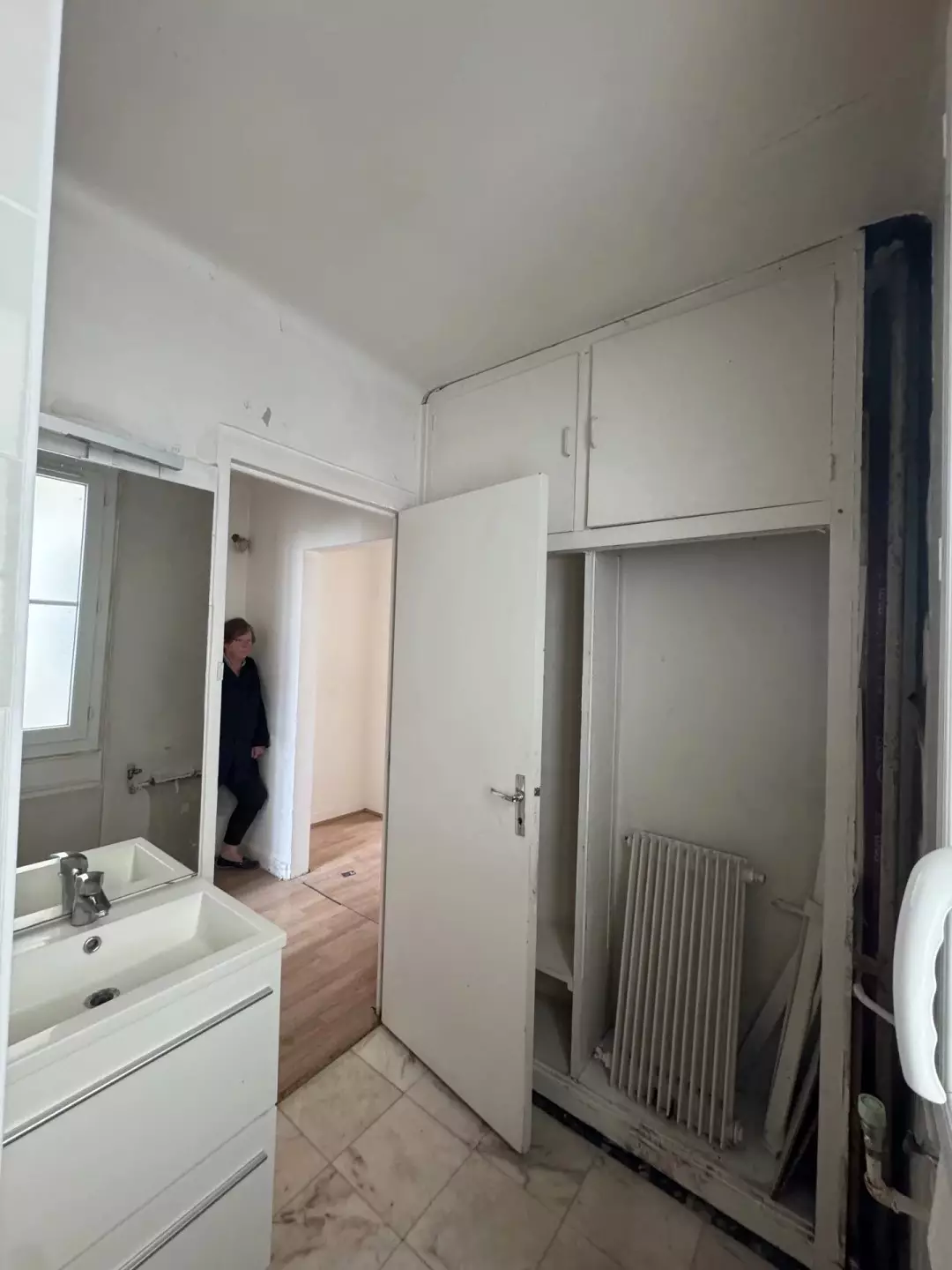 Salle d'eau de l'appartement à vendre à Asnieres-sur-Seine