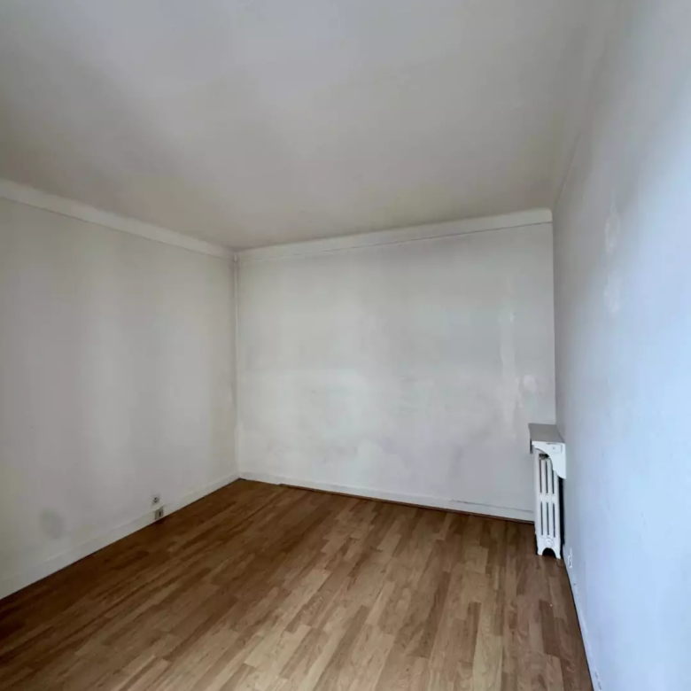 Séjour 2 de l'appartement à vendre à Asnieres-sur-Seine