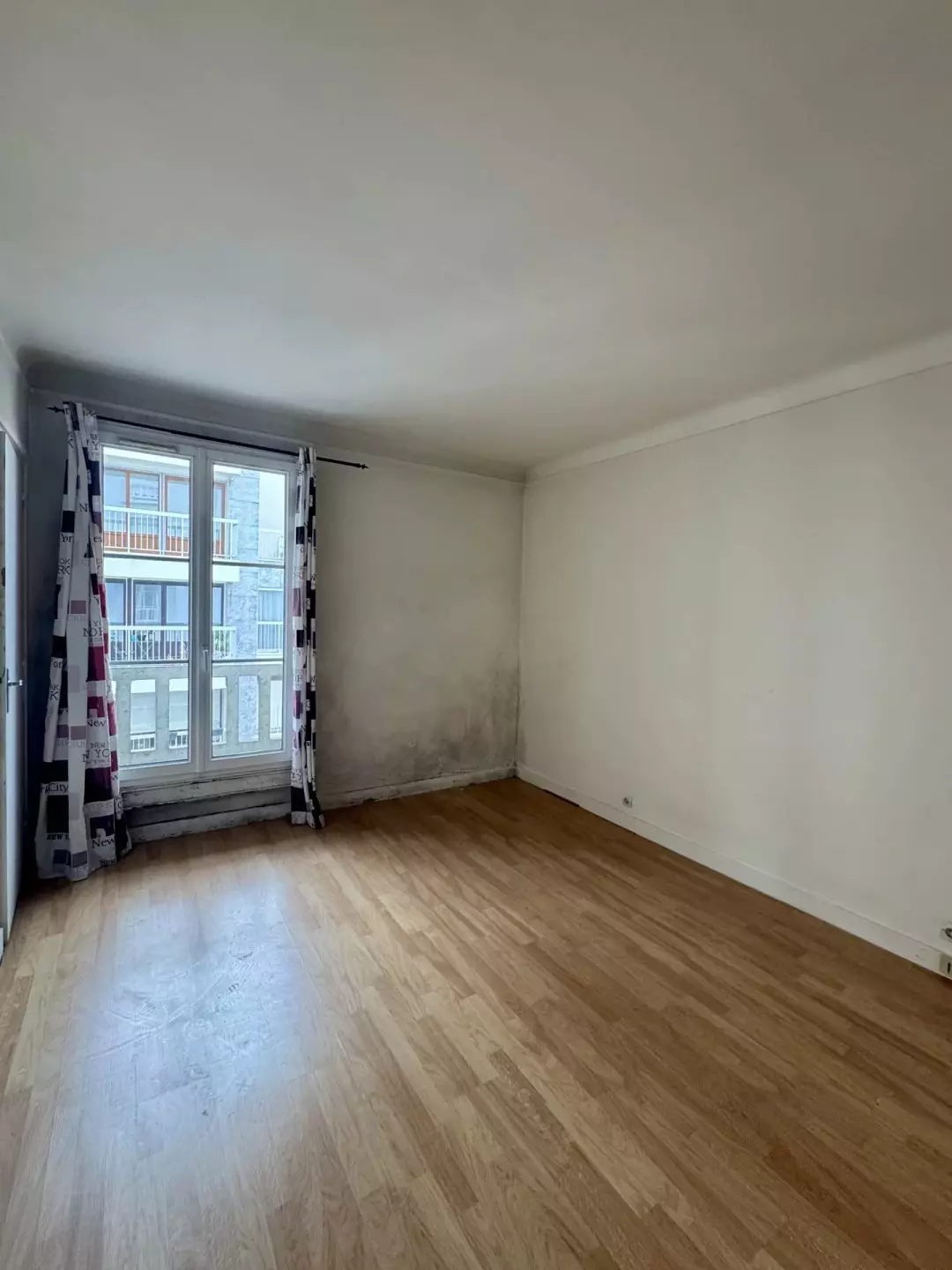 Séjour de l'appartement à vendre à Asnieres-sur-Seine